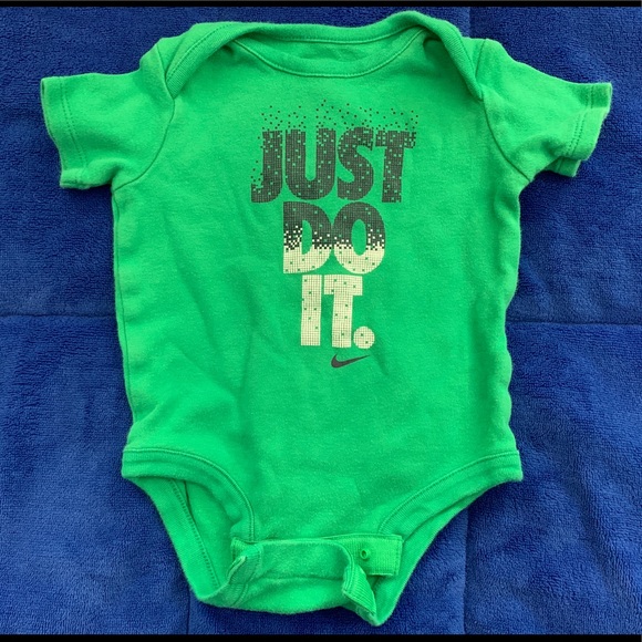 Nike Onesie - Picture 1 of 1